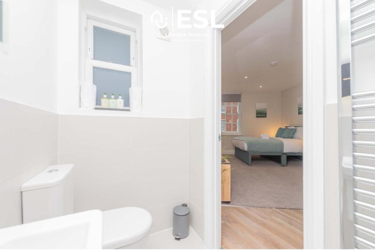 Studio 2, Second Floor Town Centre Apartment 什鲁斯伯里 外观 照片
