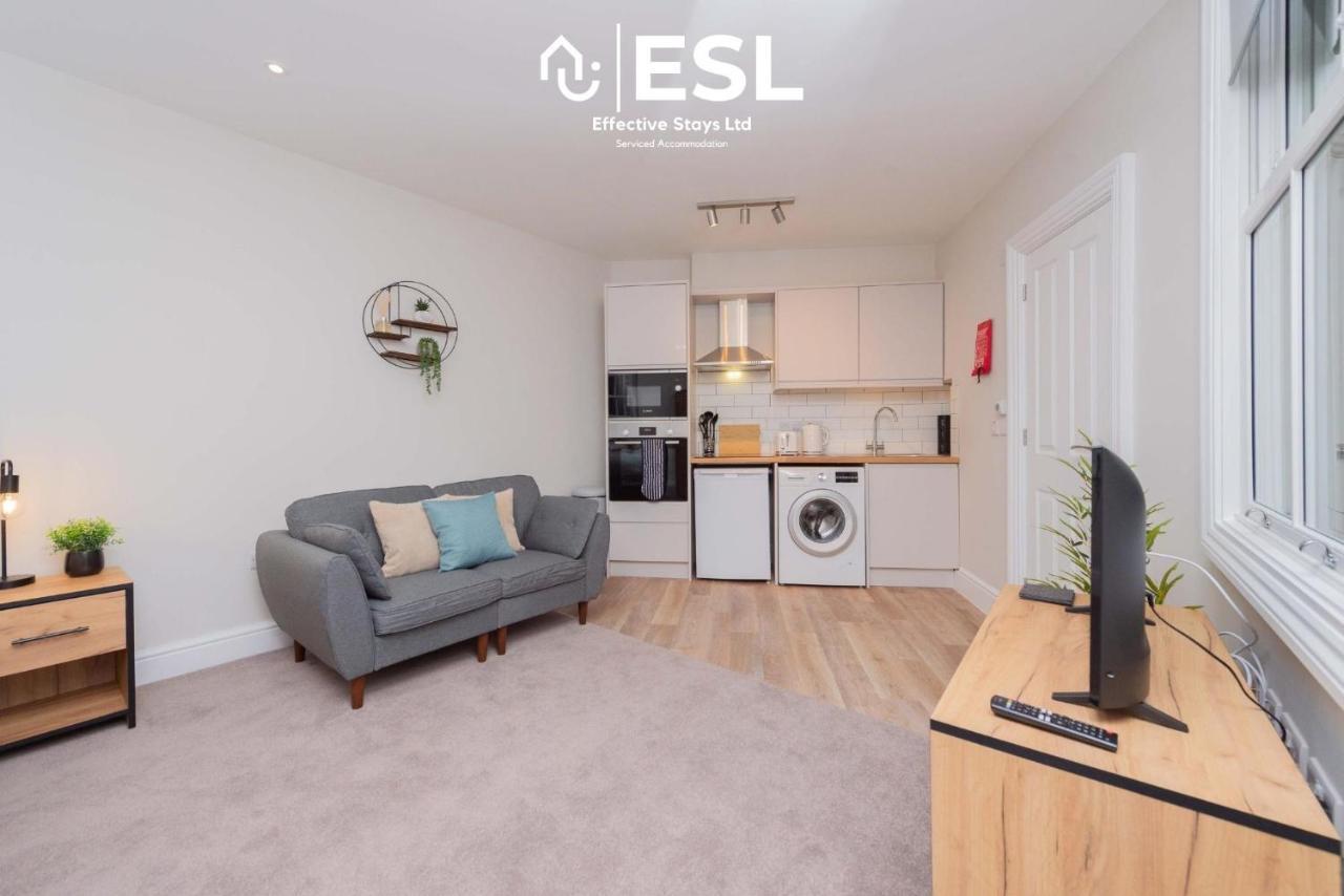 Studio 2, Second Floor Town Centre Apartment 什鲁斯伯里 外观 照片